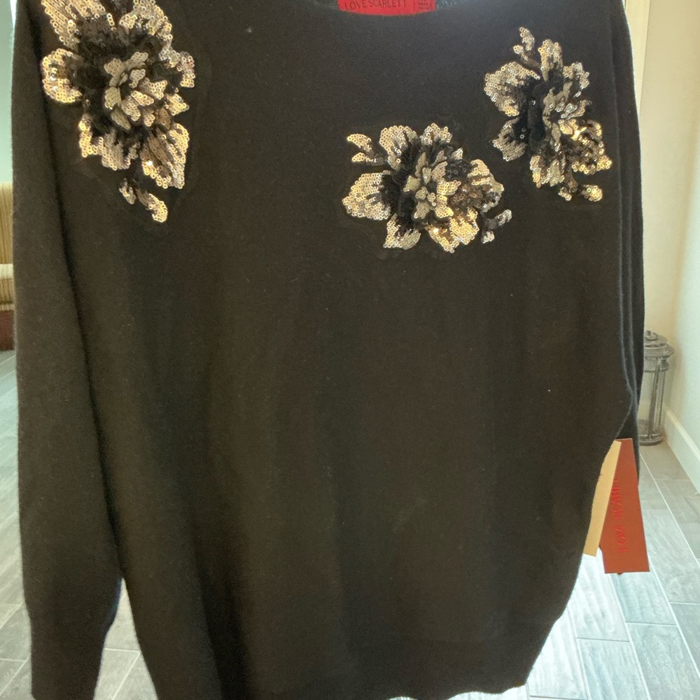 Scarlett Black Sequin Floral Crewneck Sweater